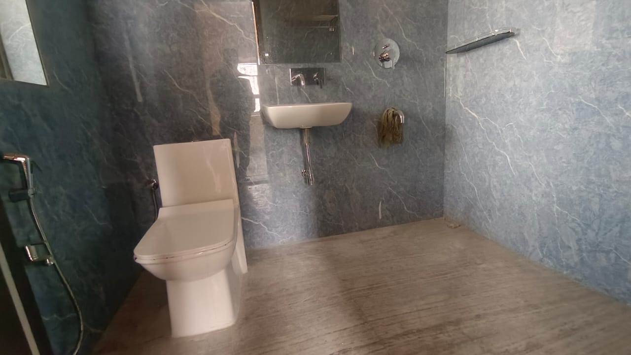 Semi Furnished 4bhk in ABC, Near Rajiv Bhawan, GS Road, SATSANG VIHAR, Tarun Nagar, Guwahati, Assam, India for Rent